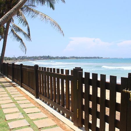 Love Birds Beach Hotel Матара Екстер'єр фото